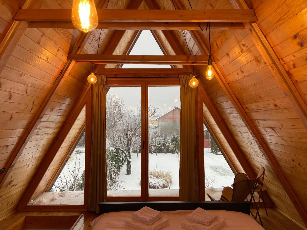 Petrovaradin Chalet Novi Sad Exteriör bild